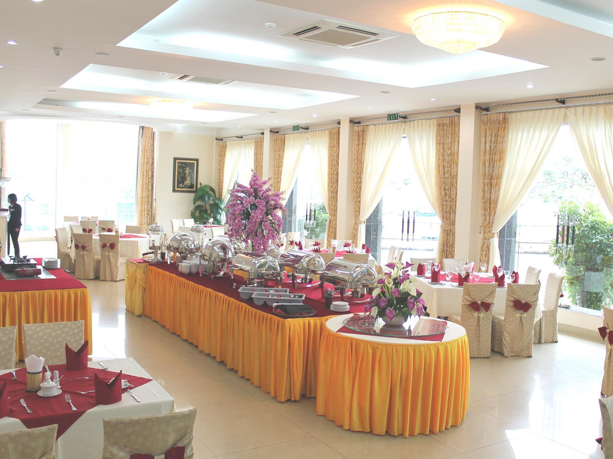 Hung Long Harbour Hotel Cat Ba Dong Khe Sau Exteriör bild