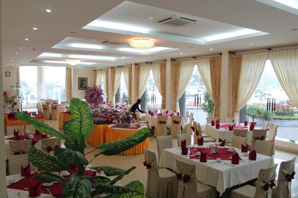 Hung Long Harbour Hotel Cat Ba Dong Khe Sau Exteriör bild