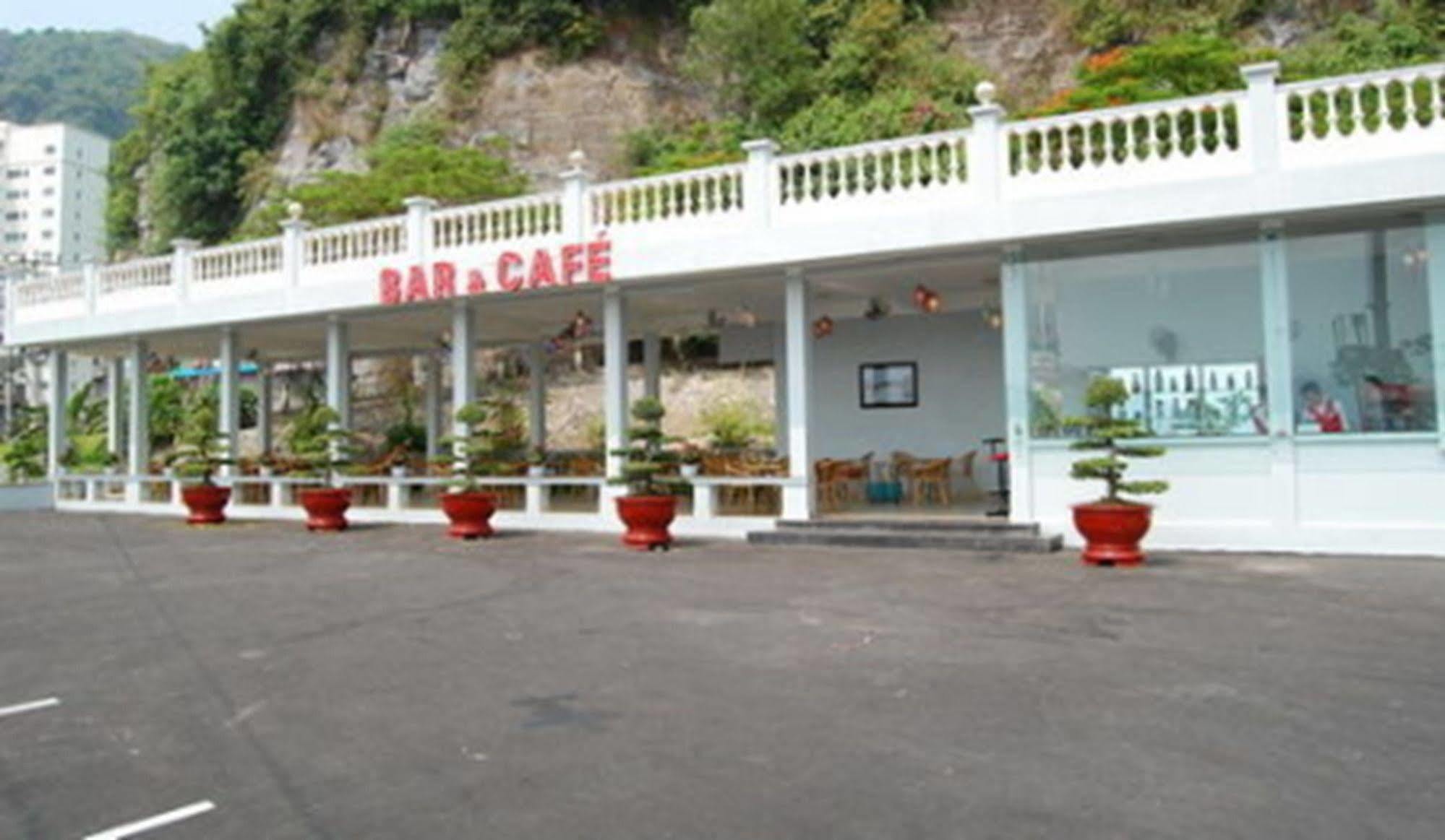 Hung Long Harbour Hotel Cat Ba Dong Khe Sau Exteriör bild
