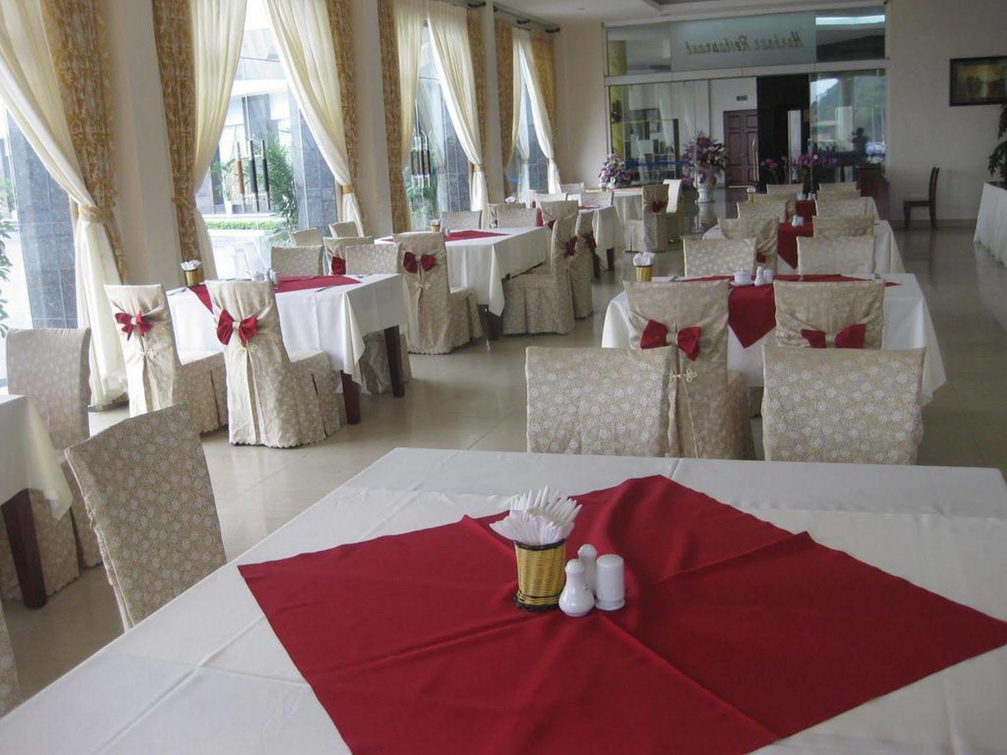 Hung Long Harbour Hotel Cat Ba Dong Khe Sau Exteriör bild