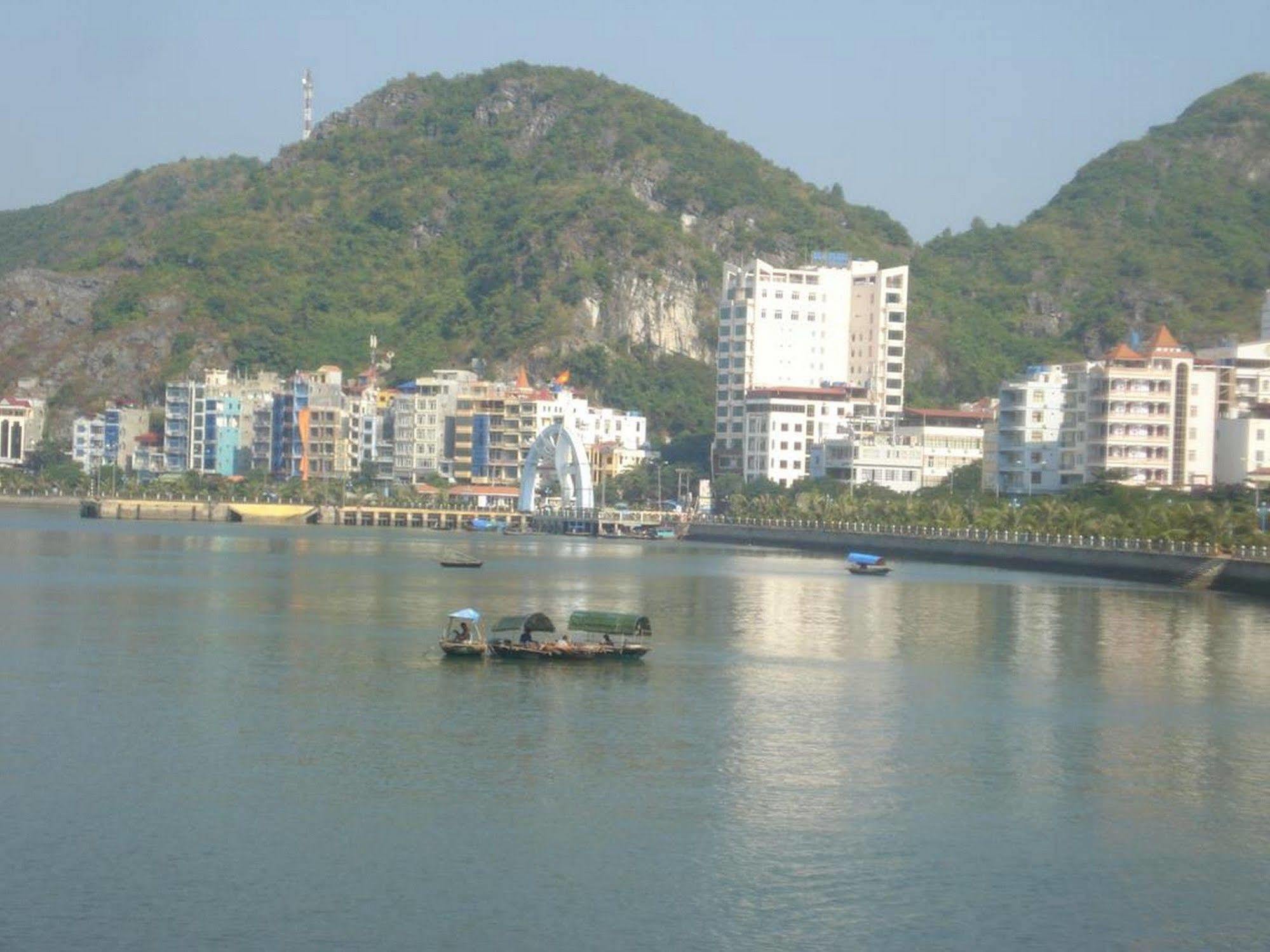 Hung Long Harbour Hotel Cat Ba Dong Khe Sau Exteriör bild